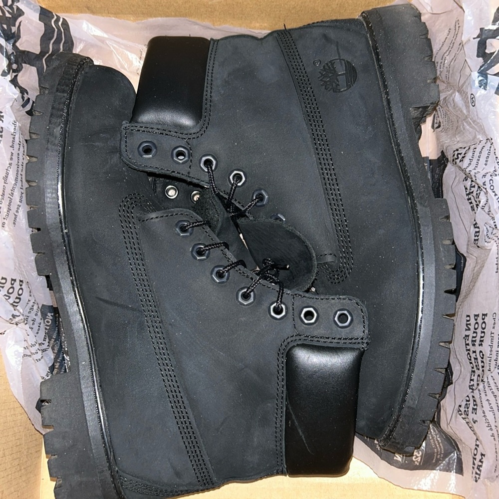 Almost New!!